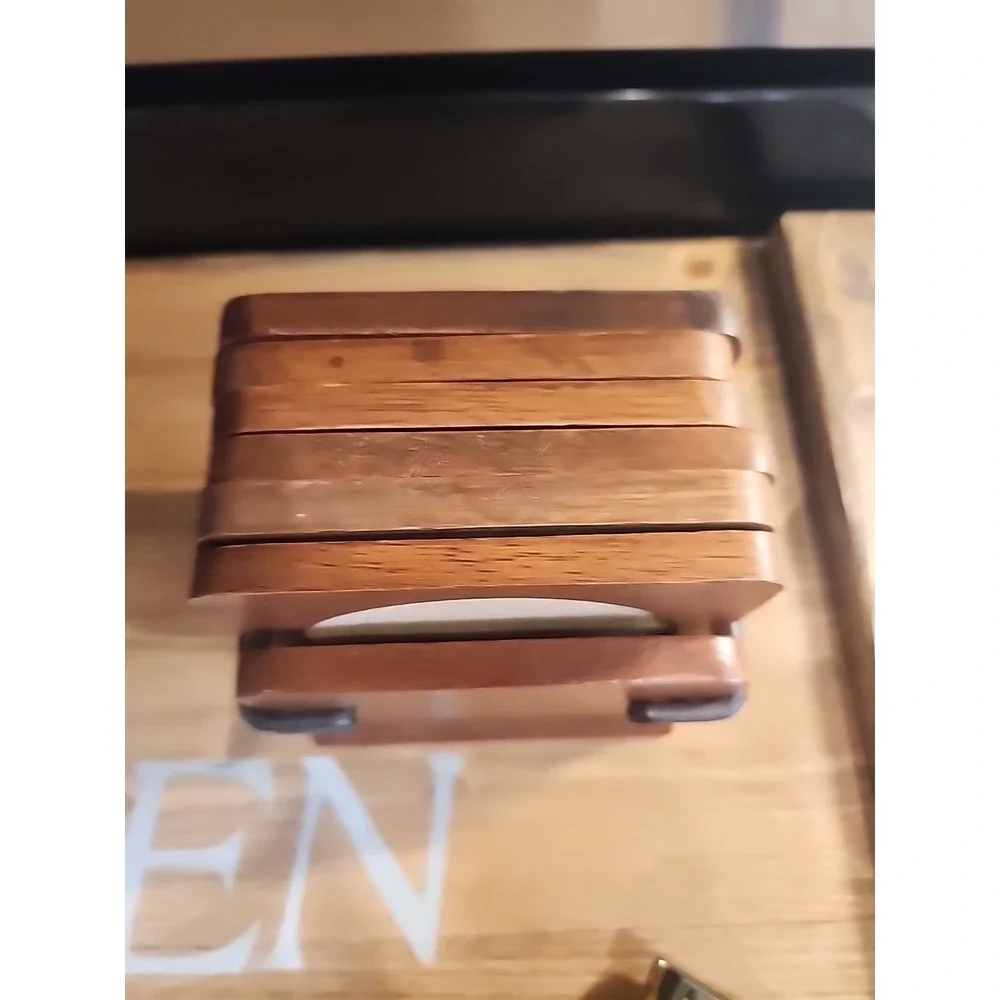 Made In‎ THAILAND-6 Wooden Coaster Set Square Holder